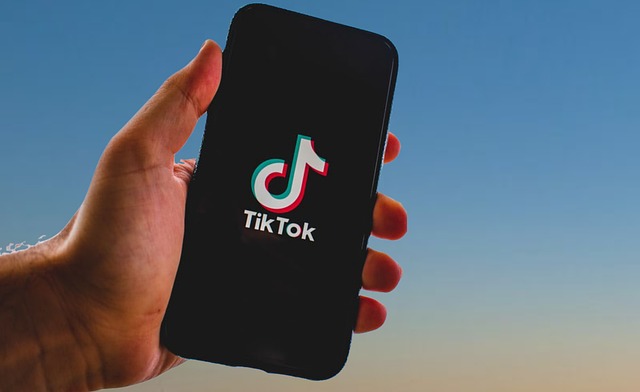 Strategi Efektif TikTok: Cara Membuat Konten Video Pendek yang Meningkatkan Brand Awareness