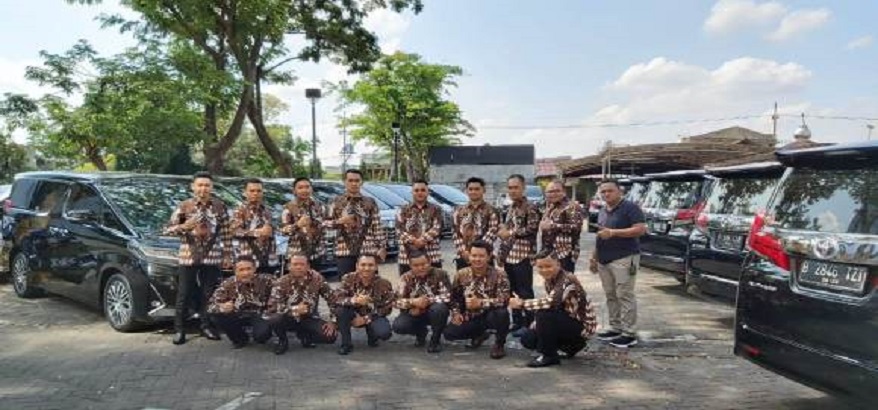 Jasa Sewa Mobil Kharisma Premium Pilihan Terbaik Wisatawan yang Berkunjung ke Solo