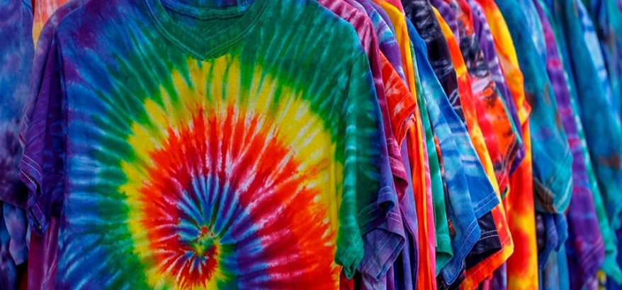 Boskha.com Mengeluarkan Motif Warna Kaos Yang Tidak Biasa